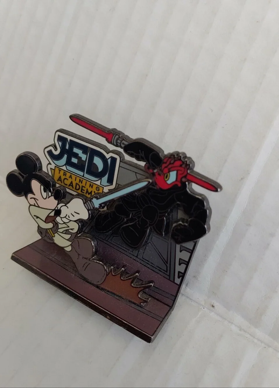 Disney Mickey's Pin Odyssey Jedi Mickey vs Darth Donald DIORAMA PIN